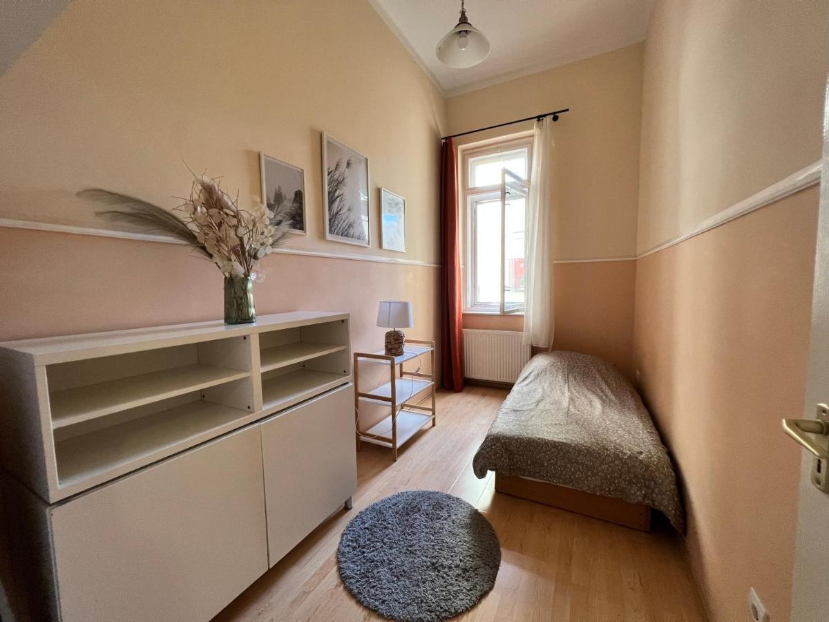 Old Town Apartment Сегед Экстерьер фото