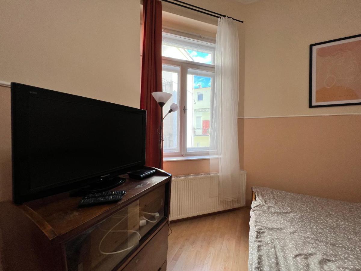 Old Town Apartment Сегед Экстерьер фото